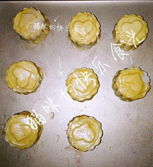 廣式蓮蓉蛋黃月餅（50克/個）的做法 步骤14