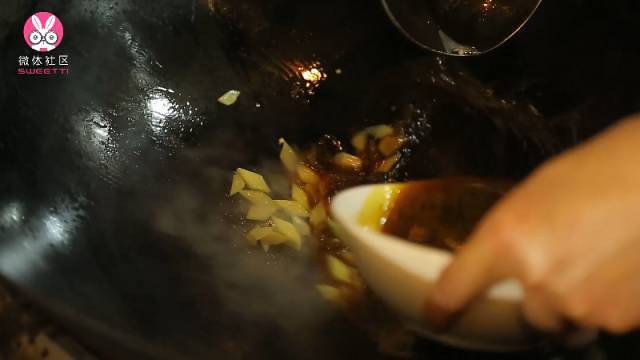 【微體兔菜譜】澆汁桂魚丨麻辣與鮮嫩的美味碰撞的做法 步骤8