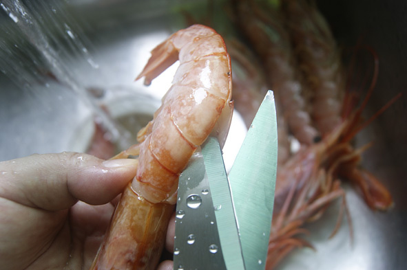 菜鳥也能勝任的宴客大菜【香煎阿根廷紅蝦】的做法 步骤3