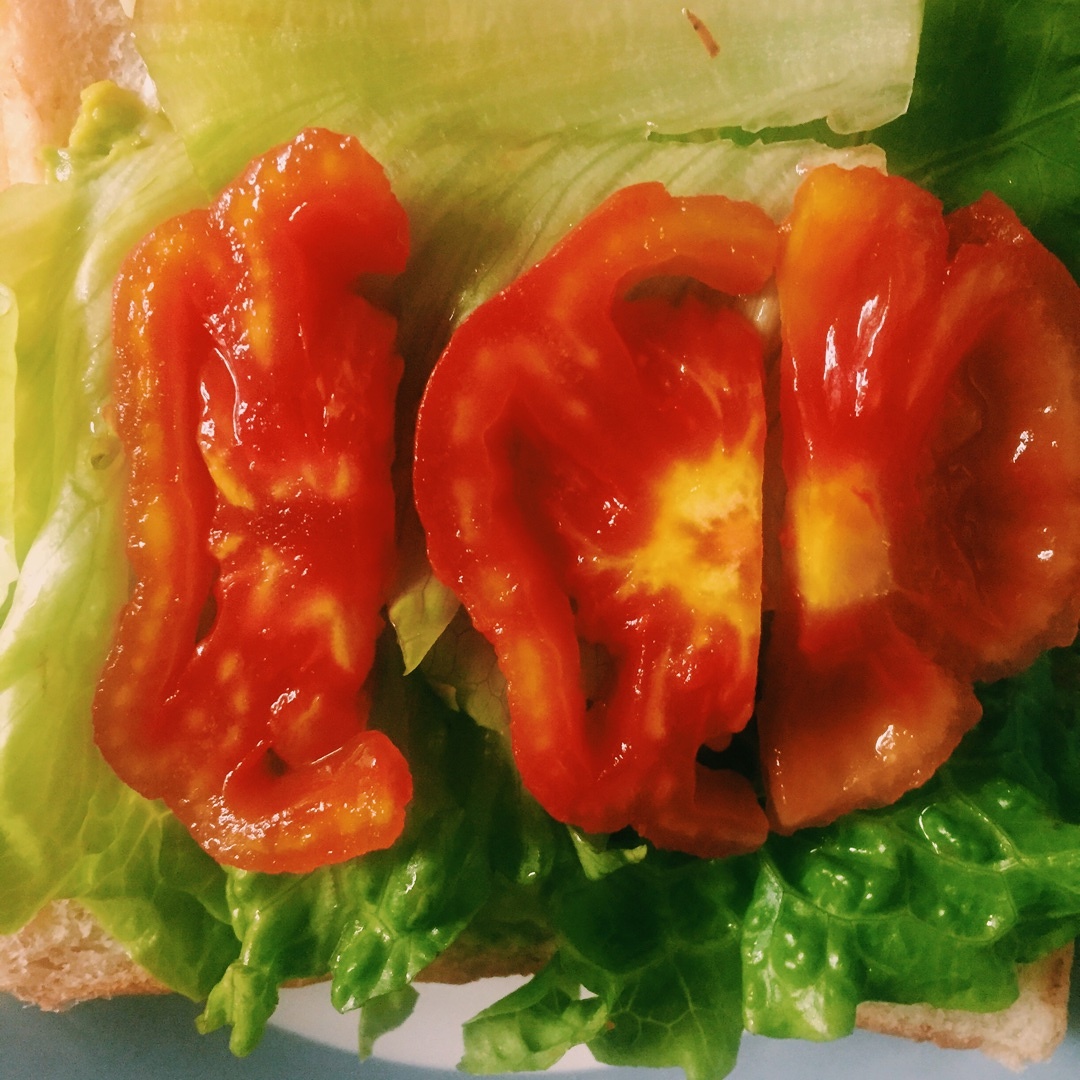 牛油果蝦餅三明治的做法 步骤5