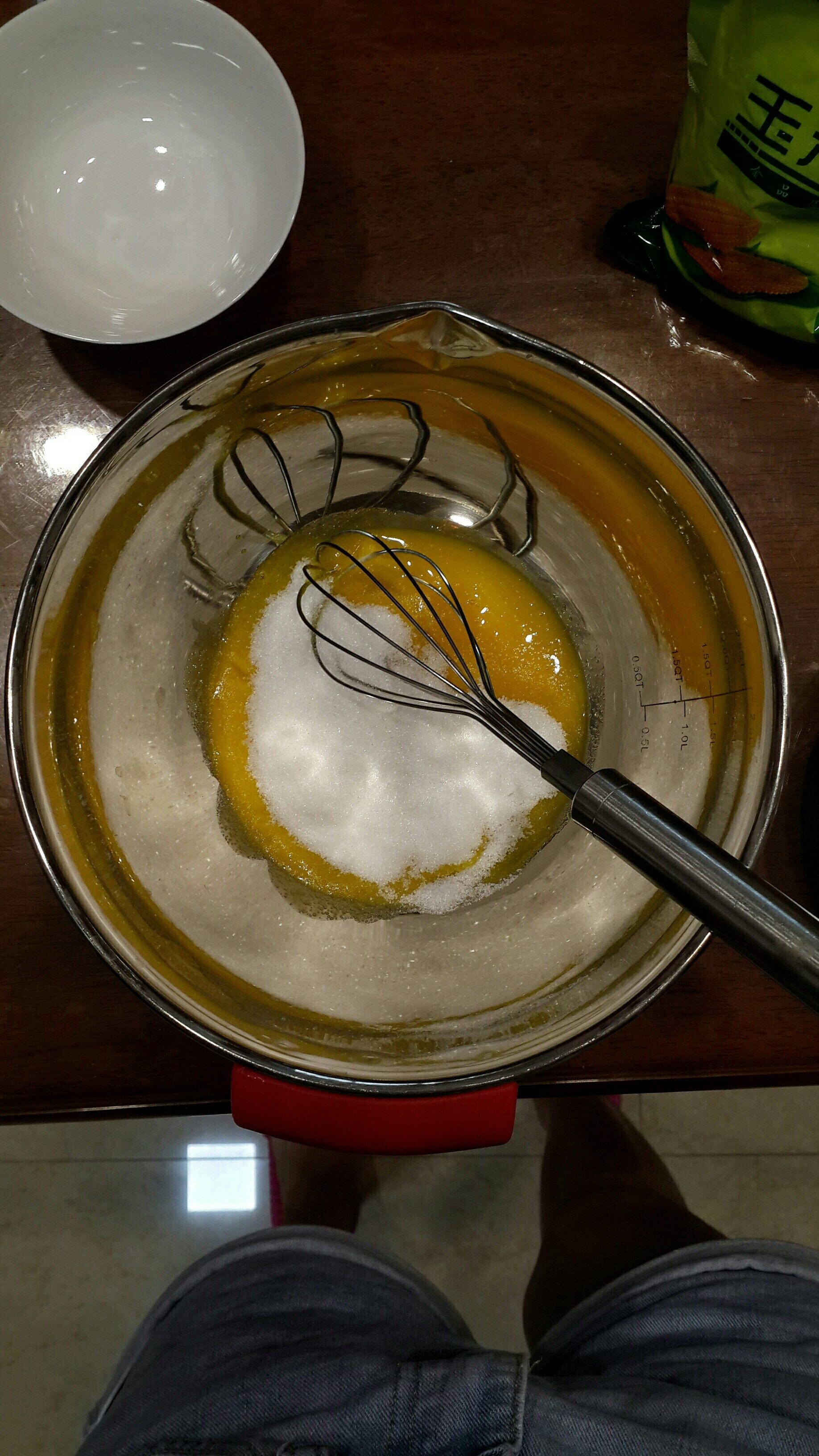 酥皮泡芙配卡仕達醬的做法 步骤3