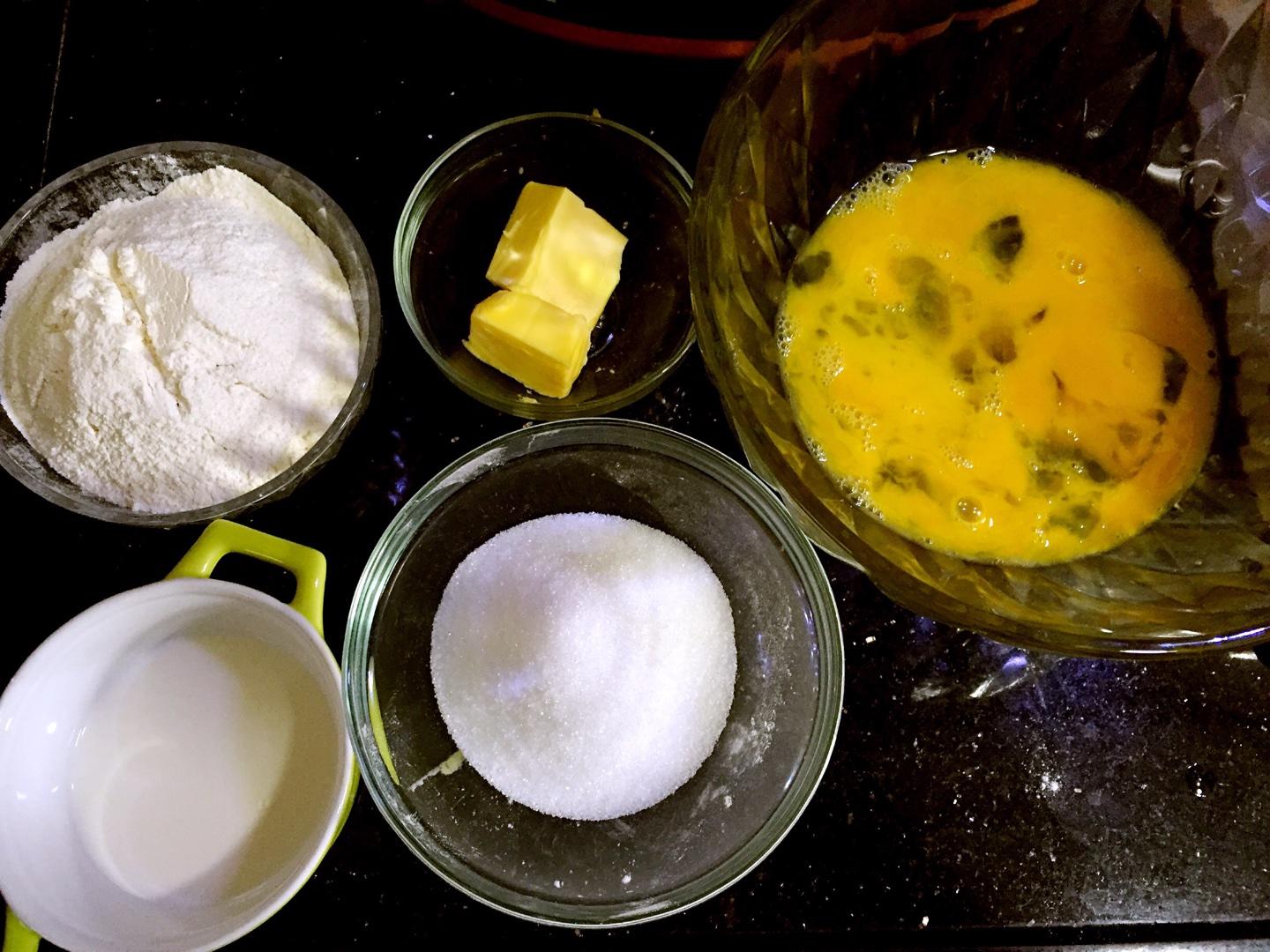 堡爾美克-海綿蛋糕杯底之櫻桃酸奶杯的做法 步骤1