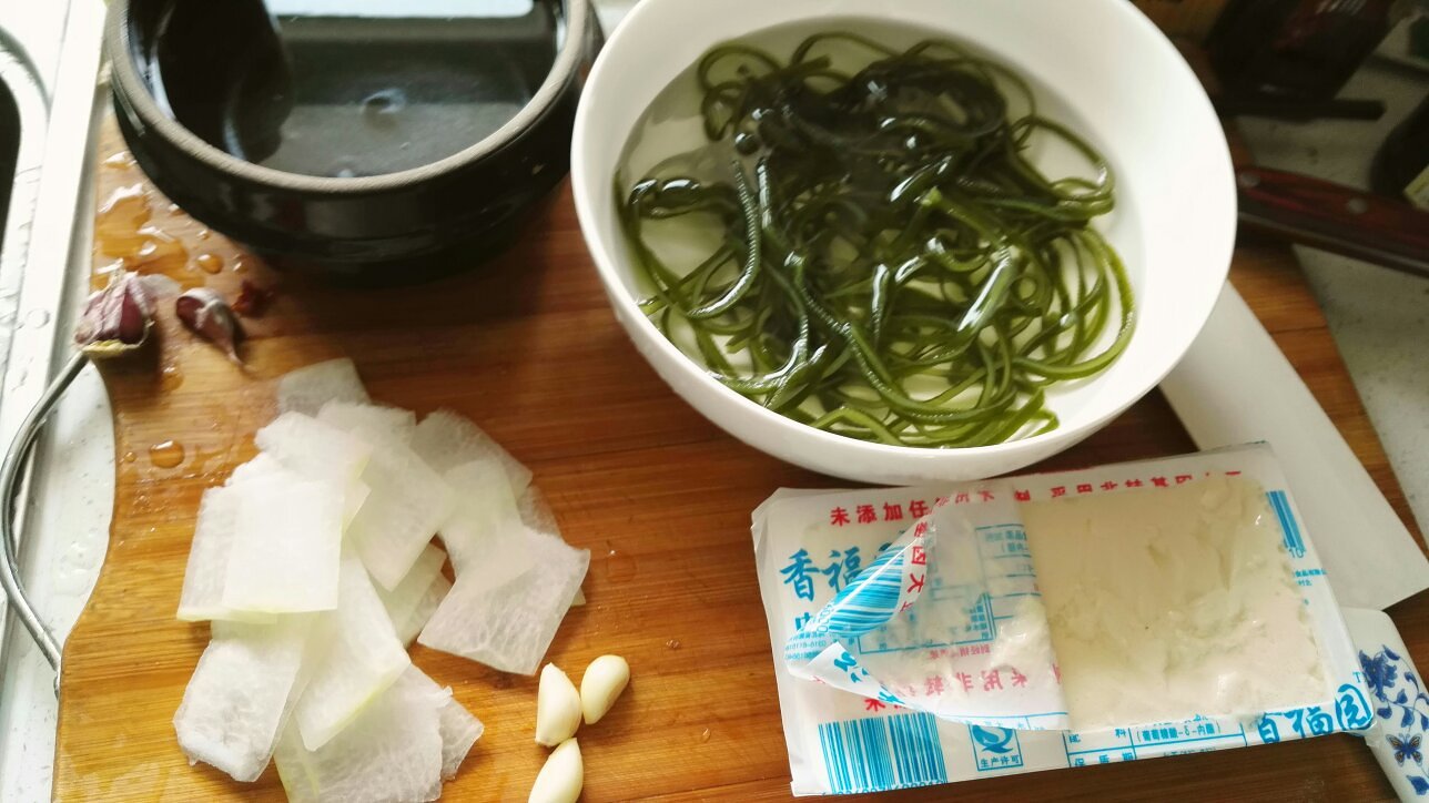 韓式海帶嫩豆腐湯的做法 步骤1