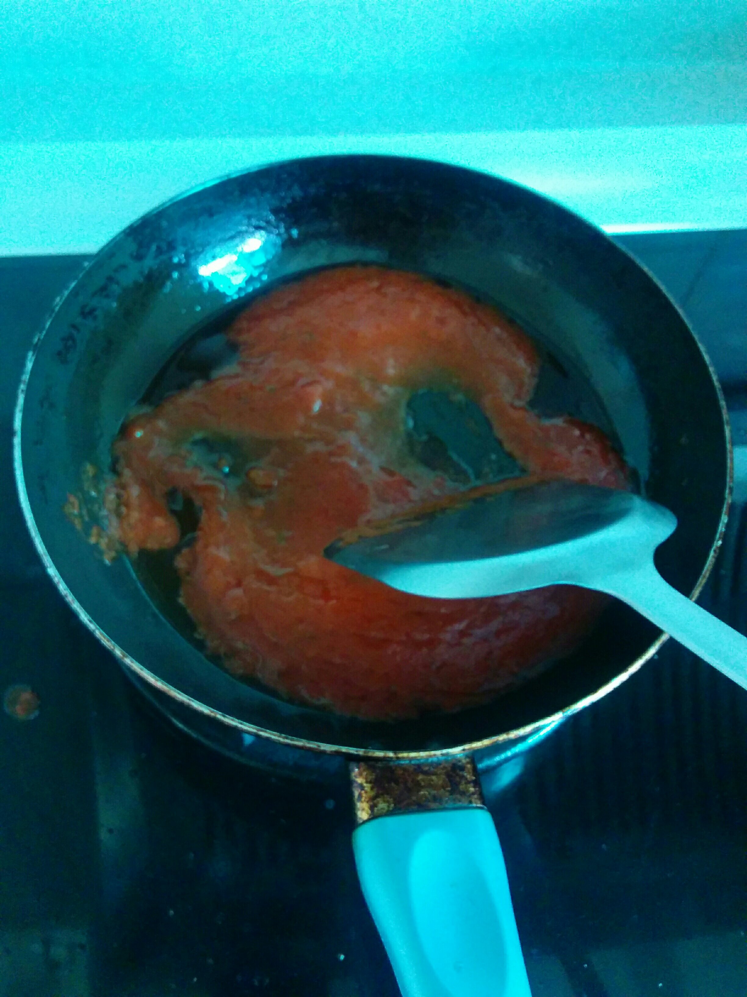 番茄銀鱈魚蝴蝶面的做法 步骤3