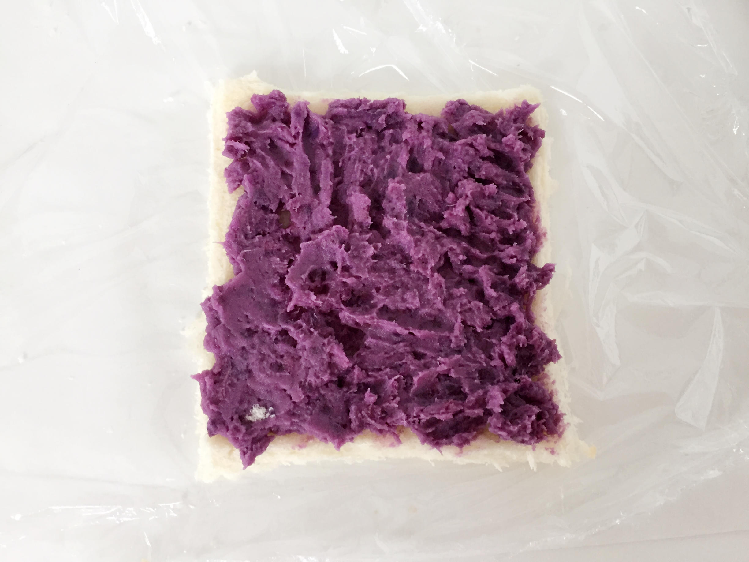 寶寶輔食：紫薯南瓜吐司卷-營養豐富，口感軟糯，適合斷奶期的寶寶的做法 步骤6