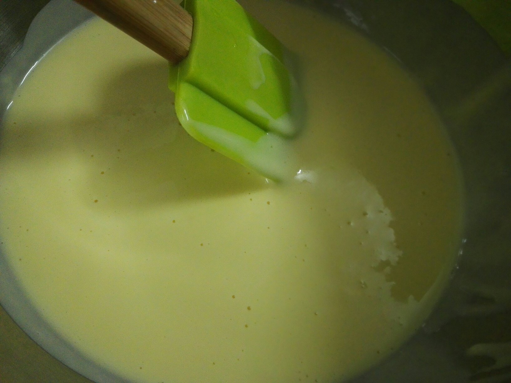 無油酸奶蛋糕的做法 步骤2