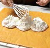 凍豆腐蛋糕卷的做法 步骤2