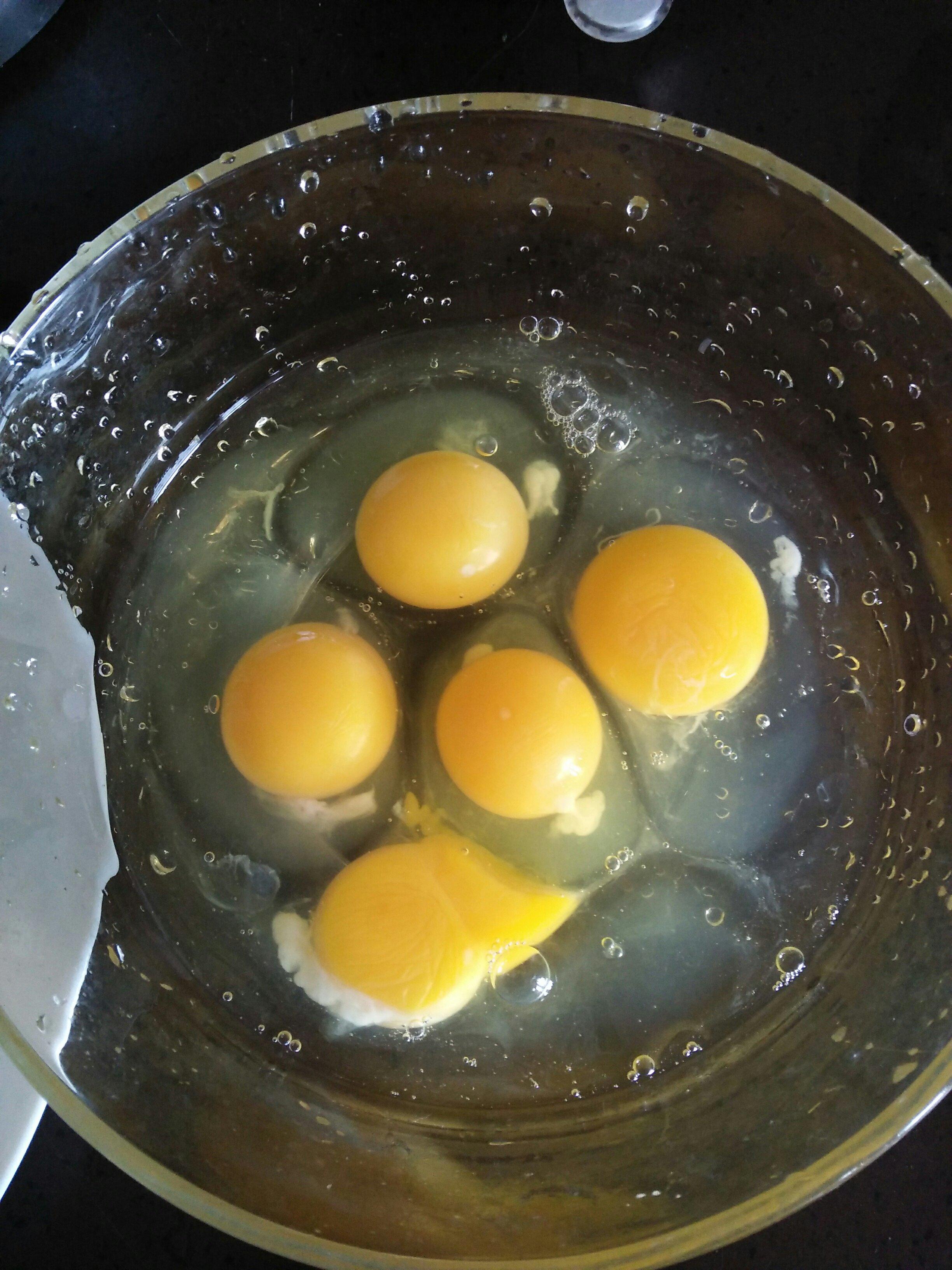 秋葵煎蛋的做法 步骤4
