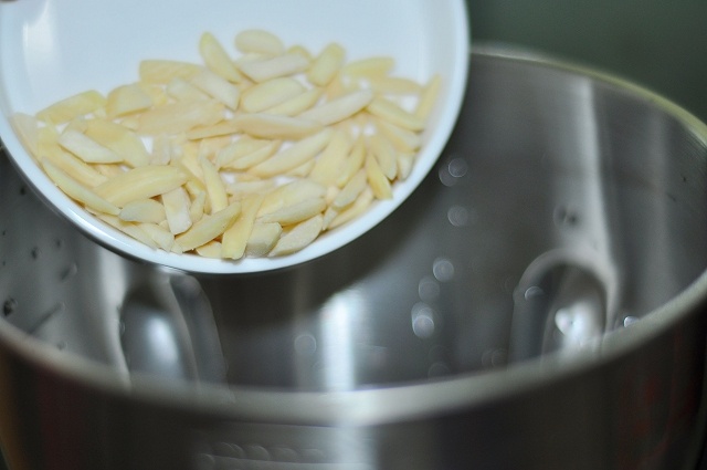 杏仁大米豆漿的做法 步骤3