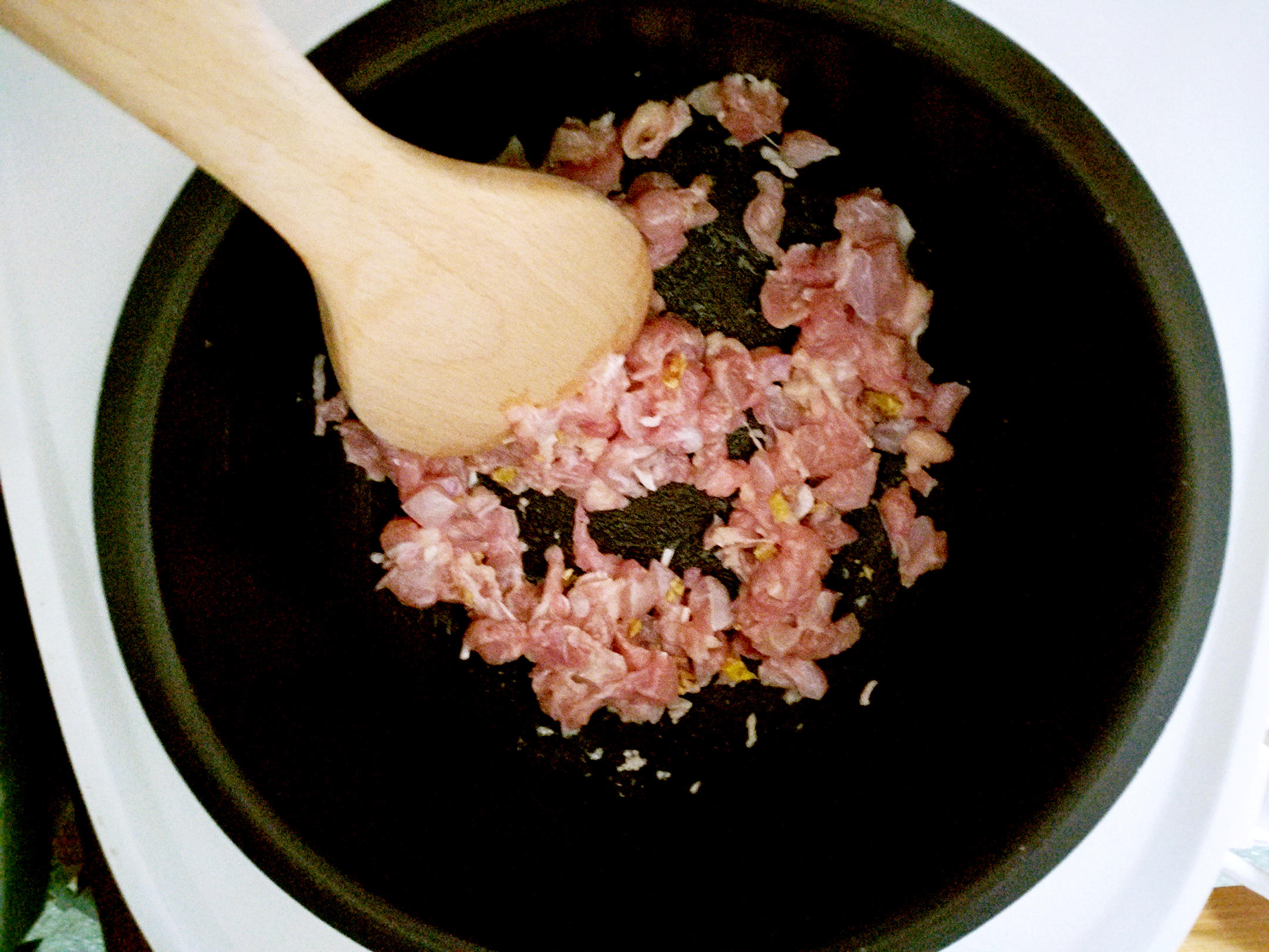 香菇胡蘿蔔雞肉燜飯的做法 步骤5