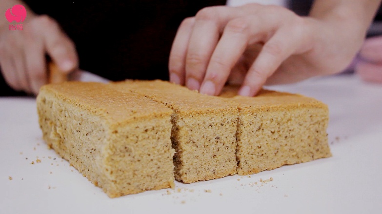 烘焙基礎功課——紅茶海綿蛋糕的做法 步骤14