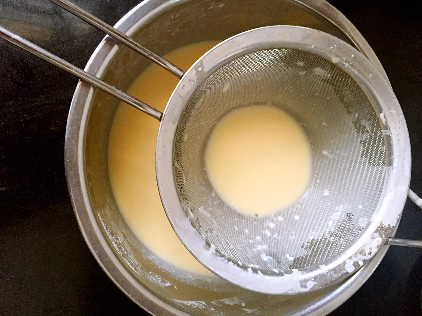 芒果千層蛋糕，蛋皮不破裂，不起泡的做法 步骤2