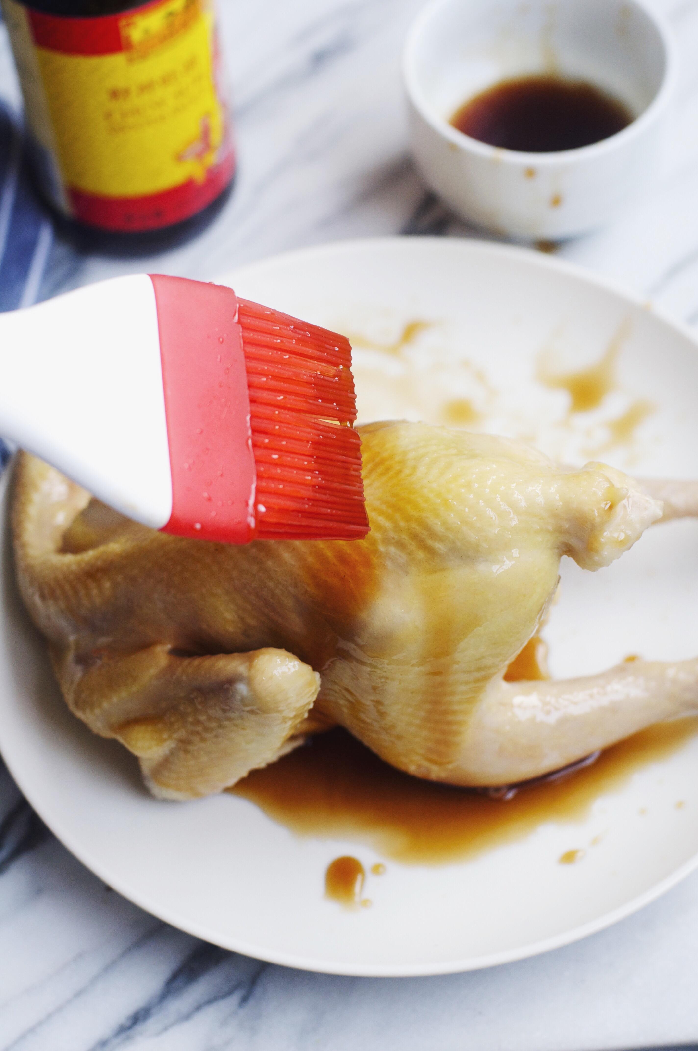 【山姆廚房】蠔油燜燒清遠雞的做法 步骤2