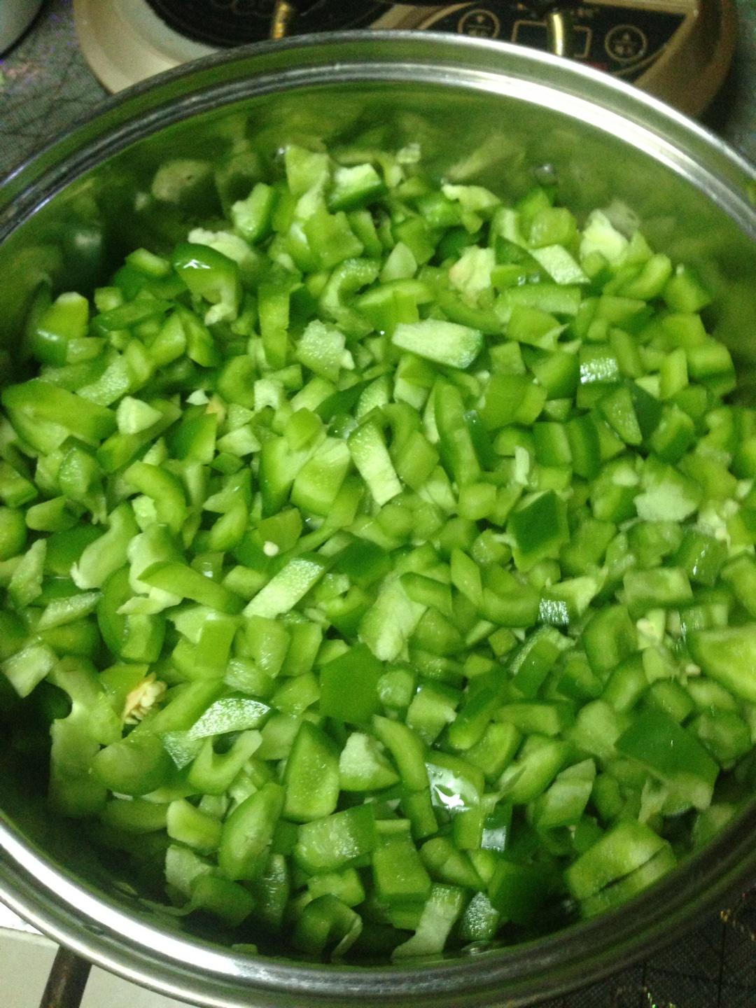 自制青菜椒醬的做法 步骤1