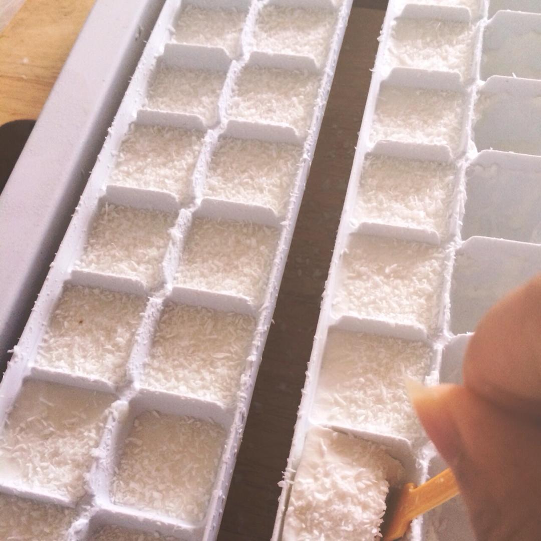 冰冰涼涼椰奶凍的做法 步骤4