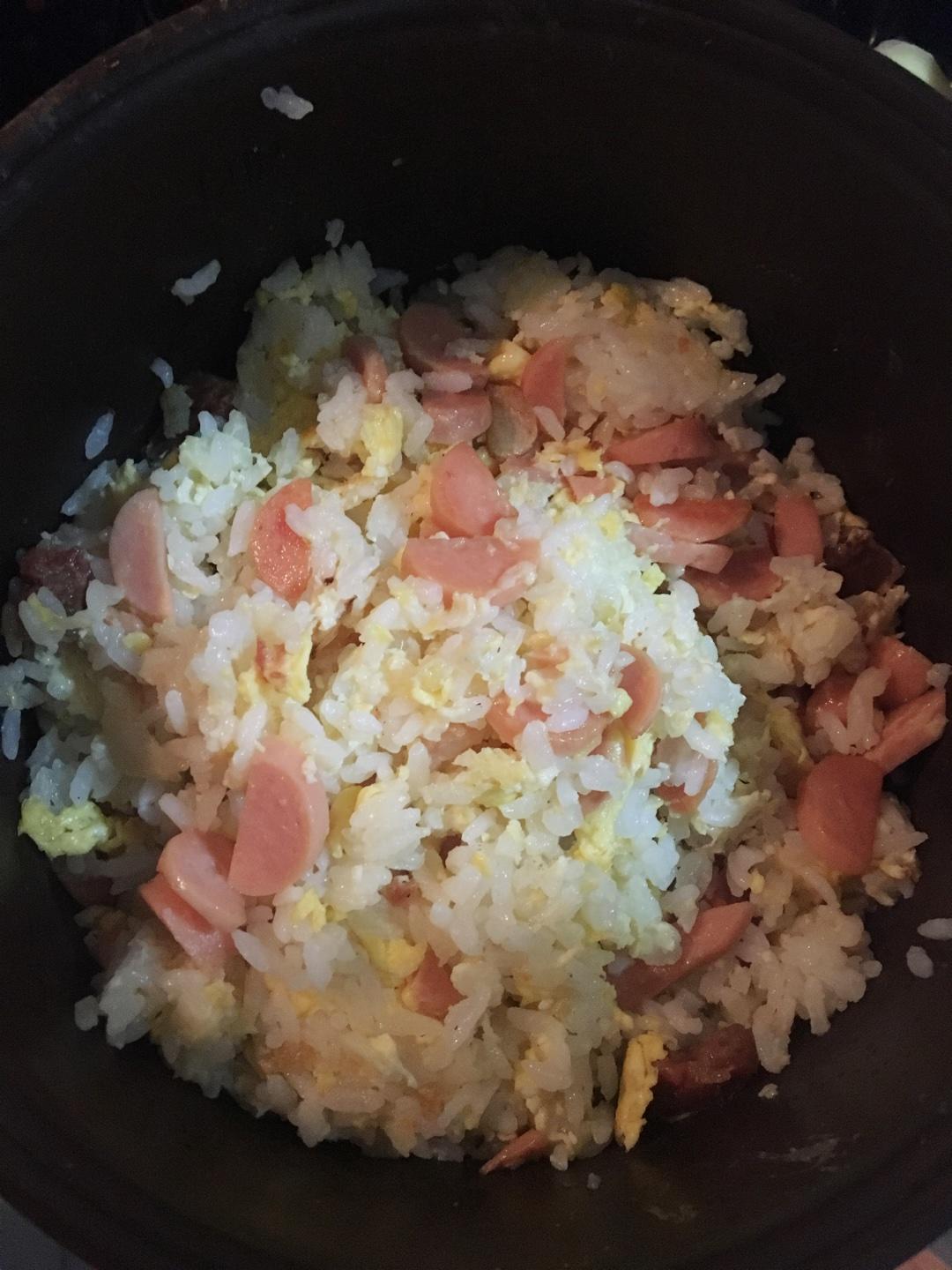 大雜燴 美味蛋炒飯的做法 步骤3