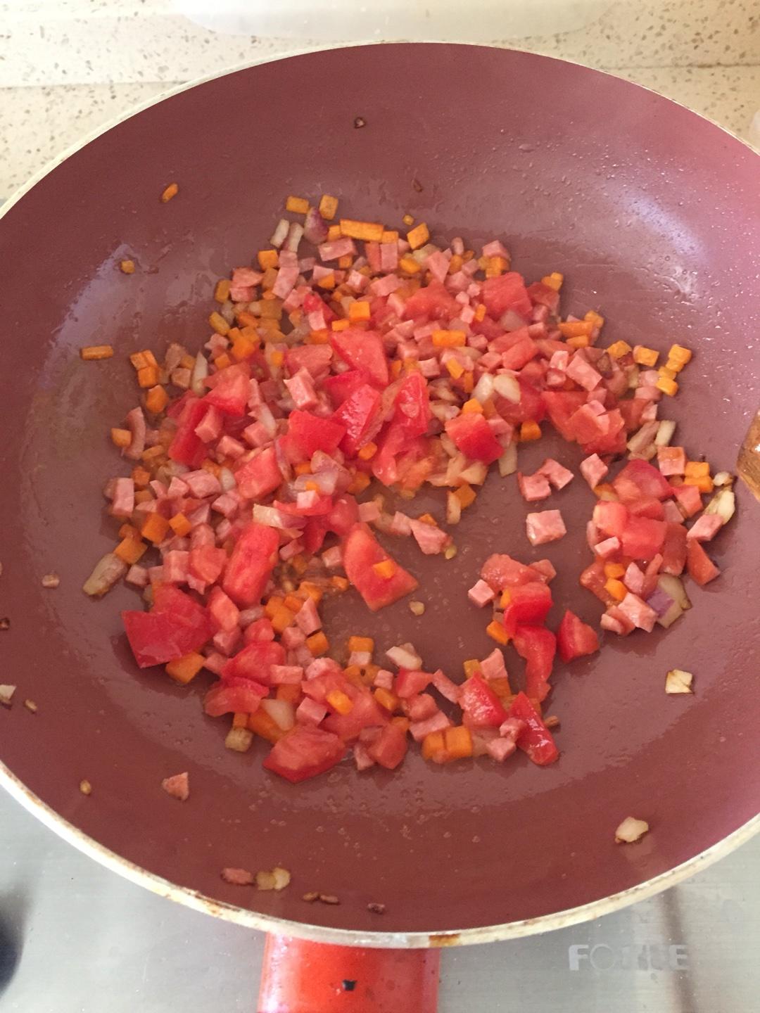 番茄火腿蛋炒飯的做法 步骤2