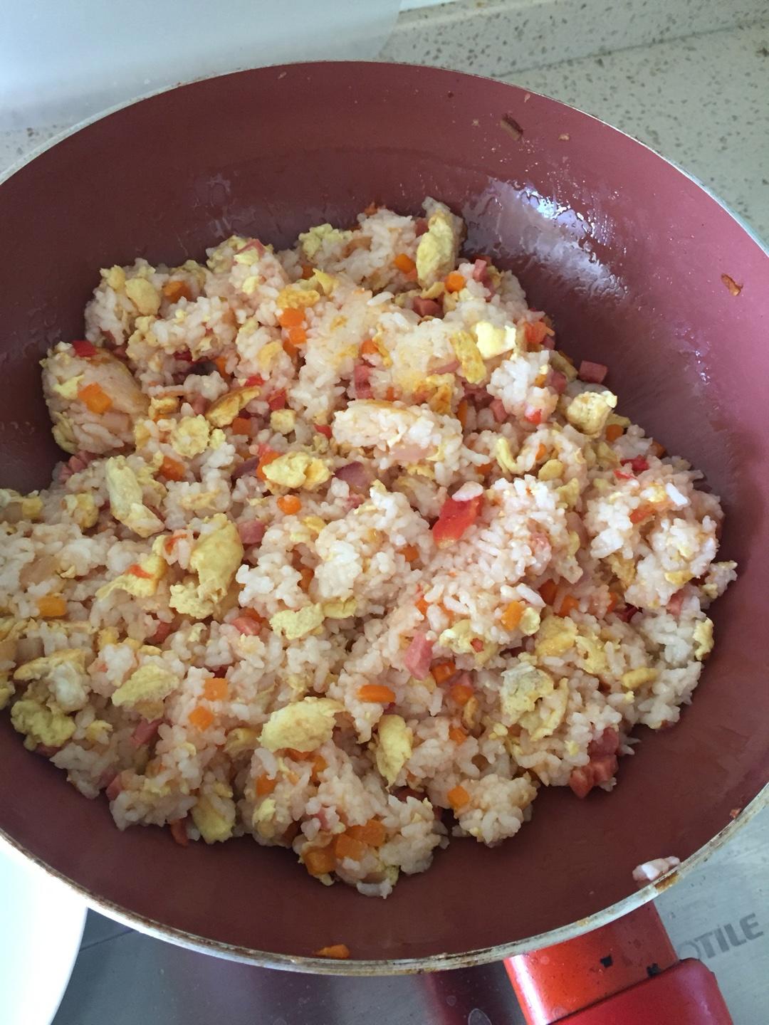 番茄火腿蛋炒飯的做法 步骤5
