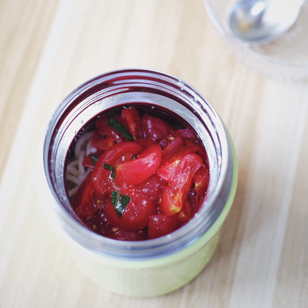 膳魔師燜燒罐之水果番茄夏日涼麪的做法 步骤6