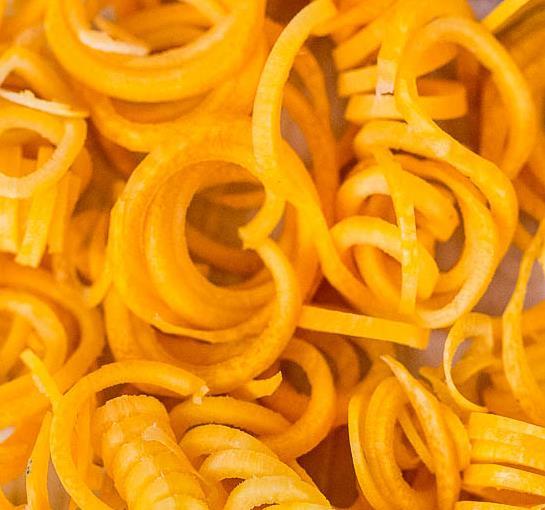 Spiralizer Recipe: 姜蒜蜜雞塊胡蘿蔔面的做法 步骤5