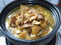 黃燜土雞砂鍋煲的做法的做法 步骤6