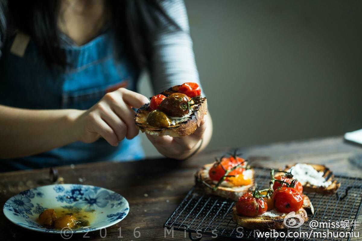 烤番茄ricotta開放三明治.Roasted tomatoes with ricotta on grilled sourdough.的做法 步骤5
