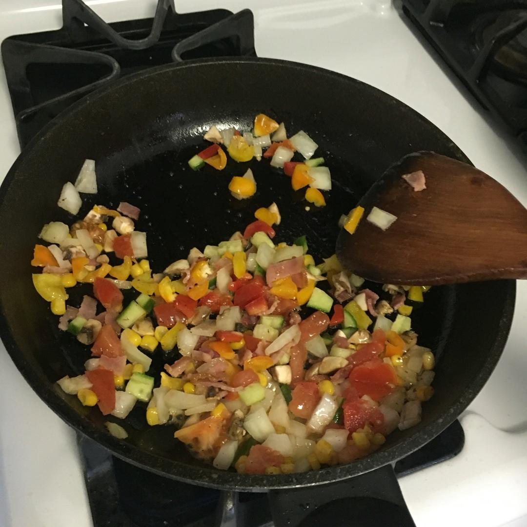 10分鐘美式omelette配香煎土豆塊的做法 步骤3