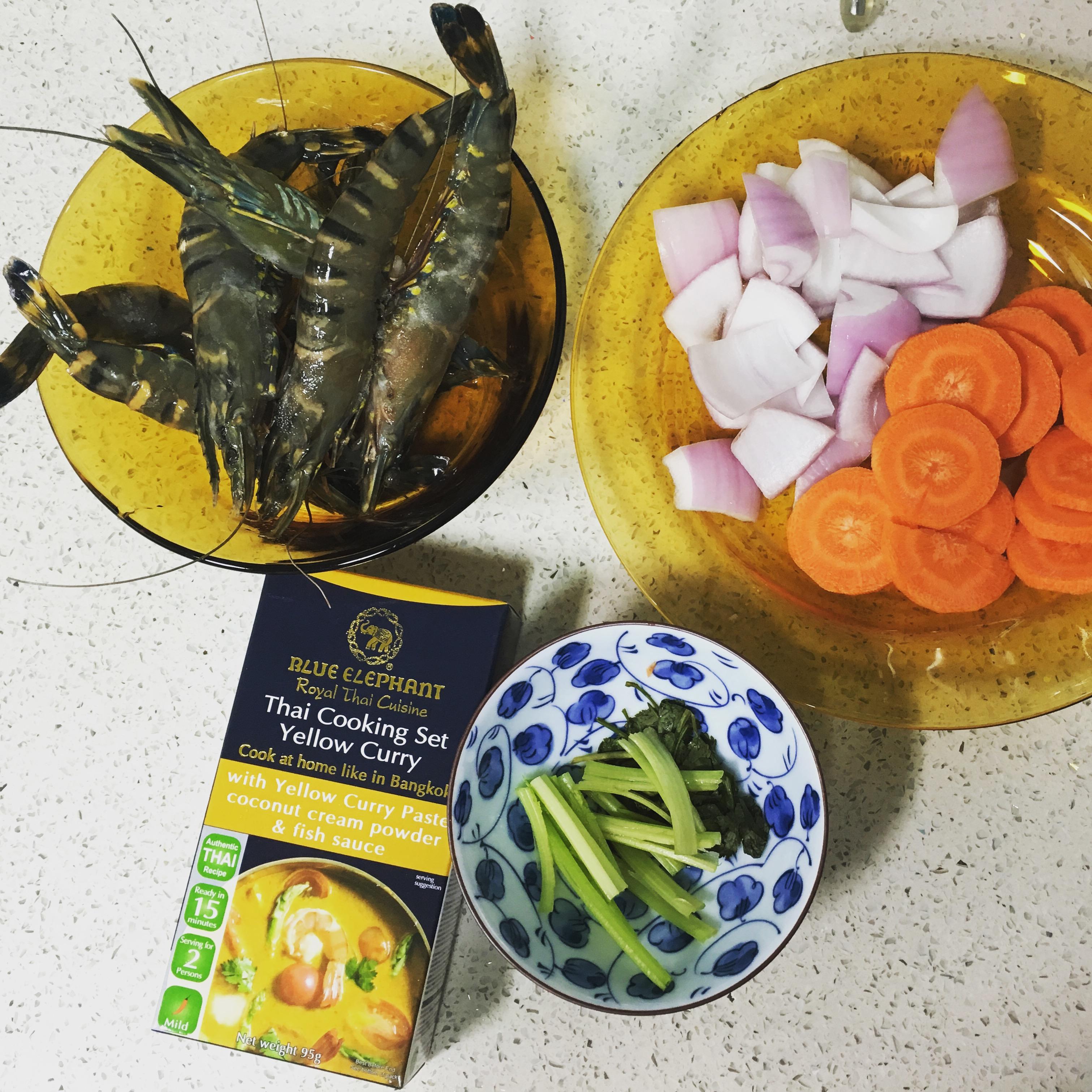 泰式咖哩皇大蝦的做法 步骤1