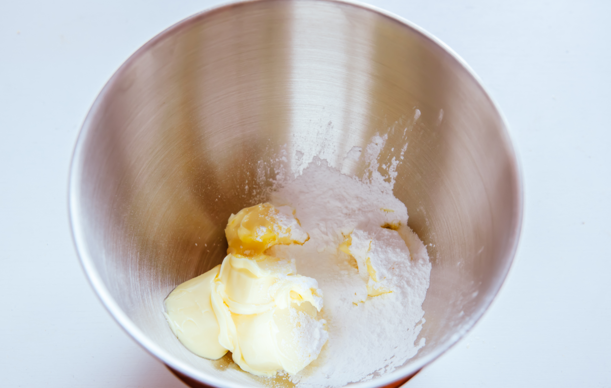 【檸檬海鹽磅蛋糕】-COUSS CM-1200廚師機出品的做法 步骤1