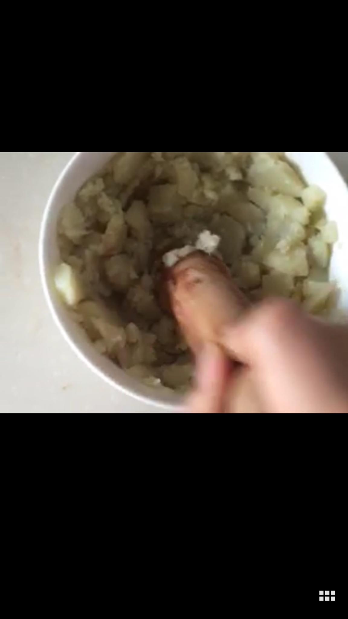 土豆糯米餅~軟糯超高顏值！的做法 步骤1