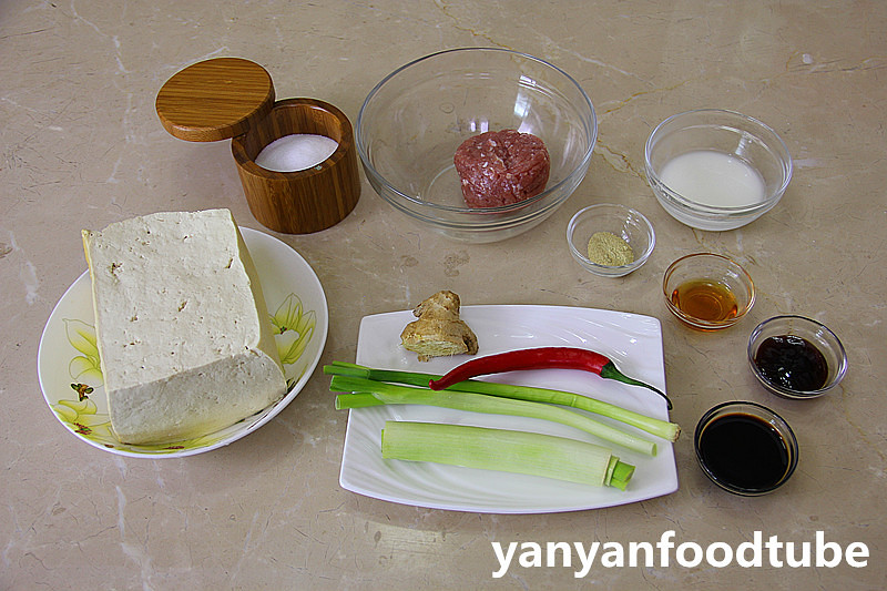 釀豆腐 豆腐箱 Tofu with Pork Mince Filling的做法 步骤1