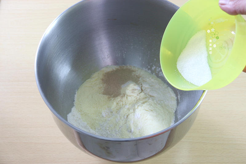 低脂低糖全麥麪包的做法 步骤2