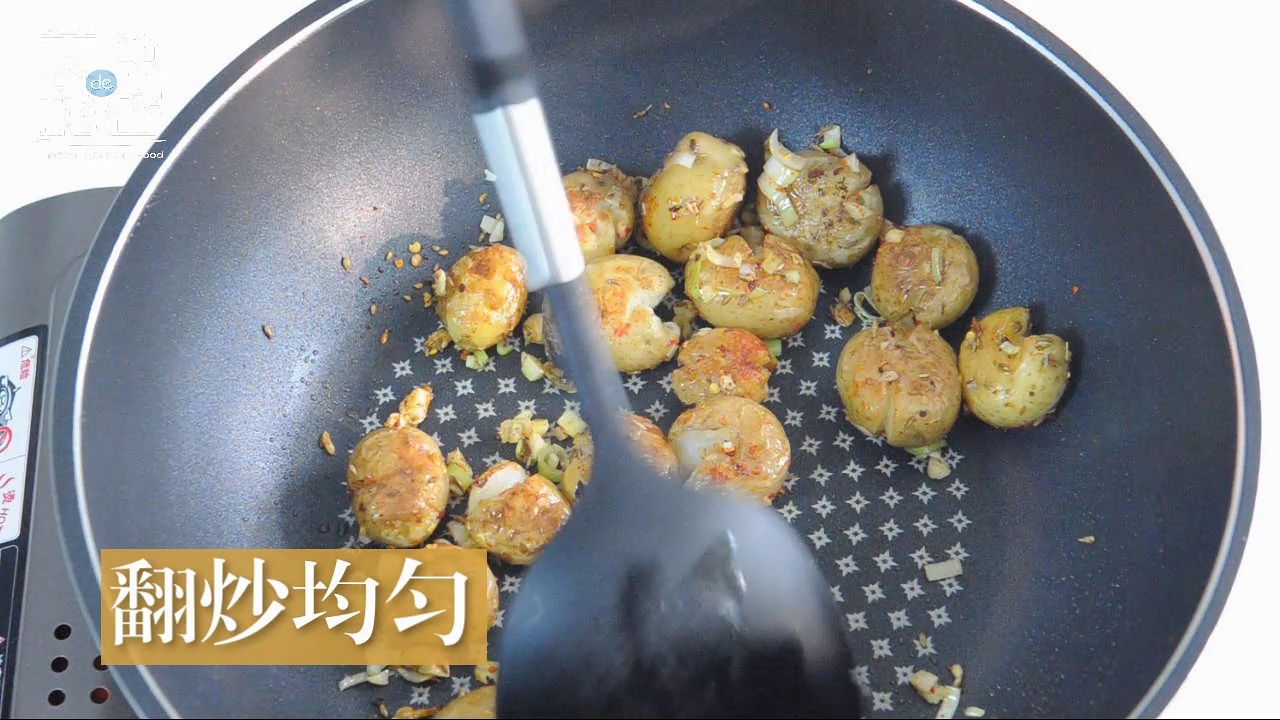 香煎小土豆的做法 步骤16