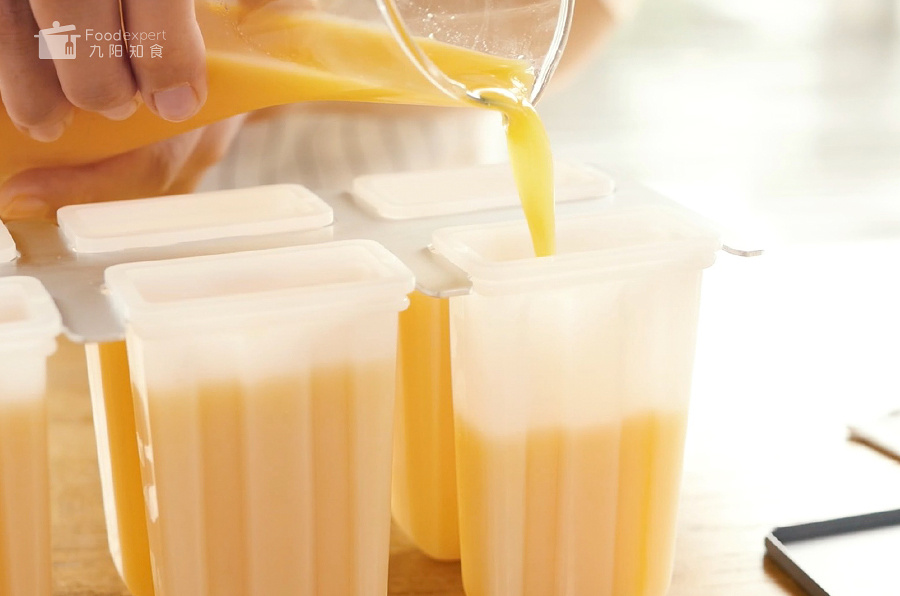 九陽知食丨陽光橙汁冰棍的做法 步骤3