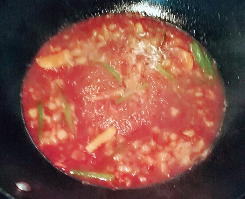 彩虹醬燜茄子的做法 步骤5