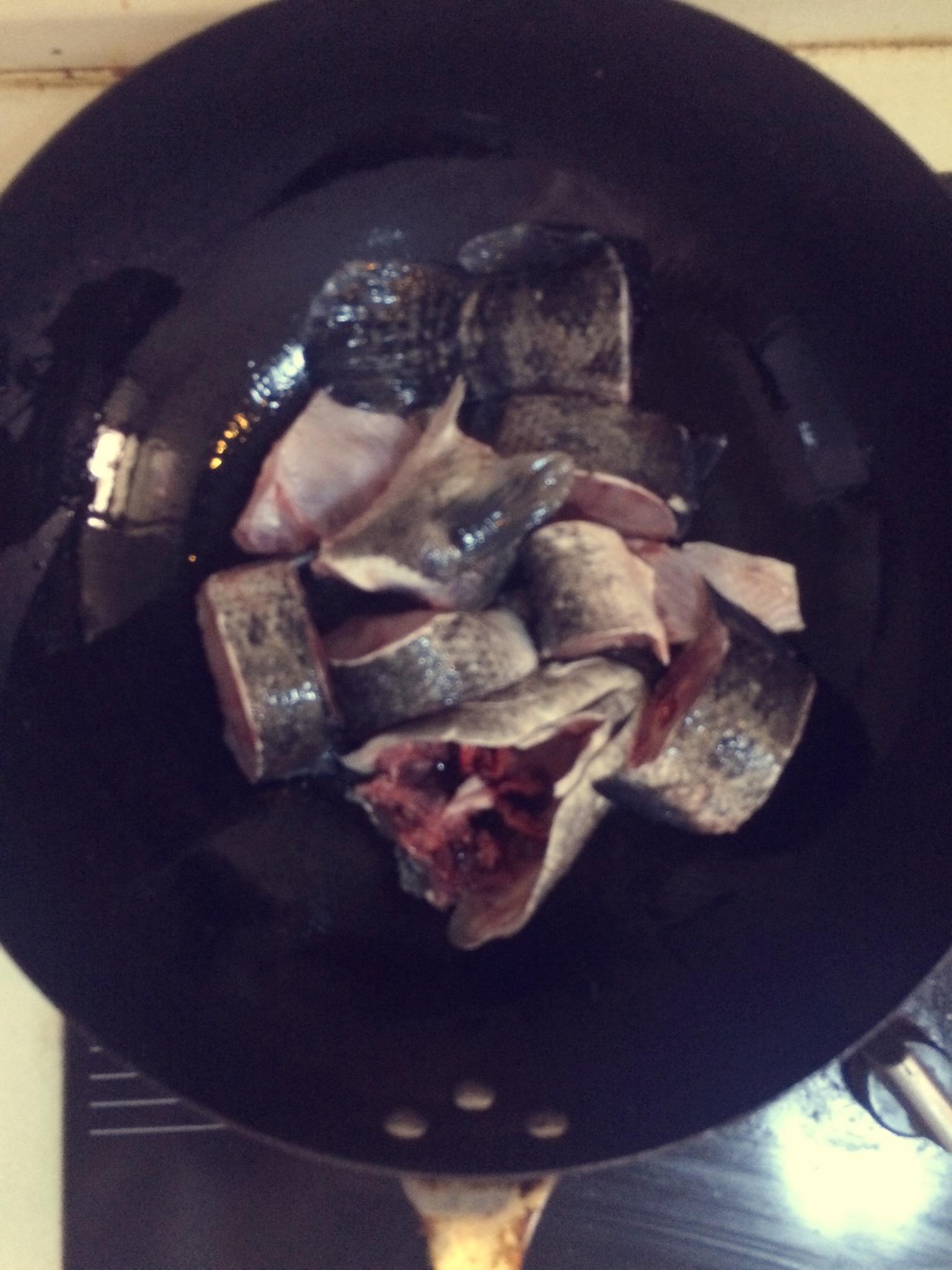紅燒黑魚（中間可喝湯）的做法 步骤3