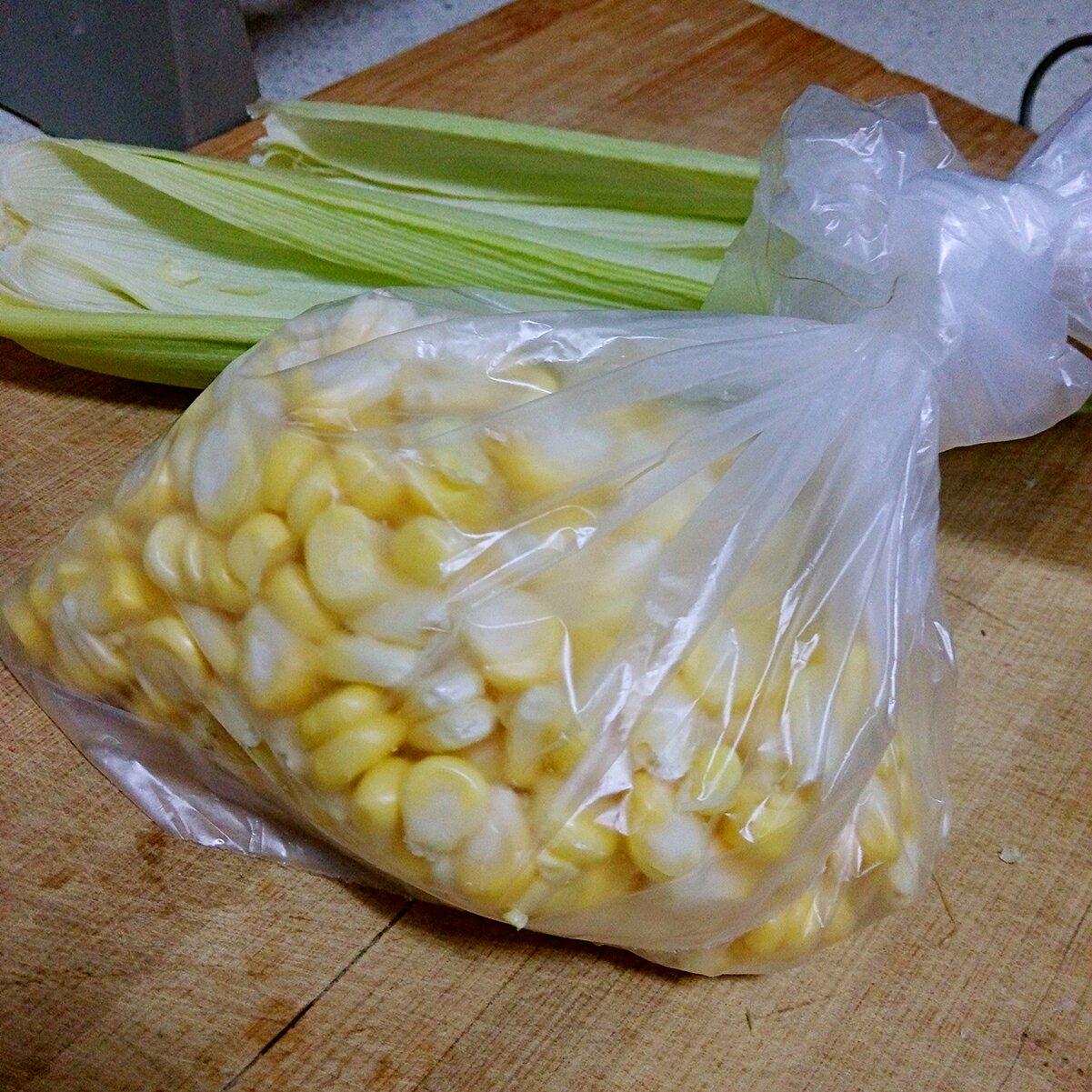輕鬆便捷地剝出完整玉米粒的做法 步骤7