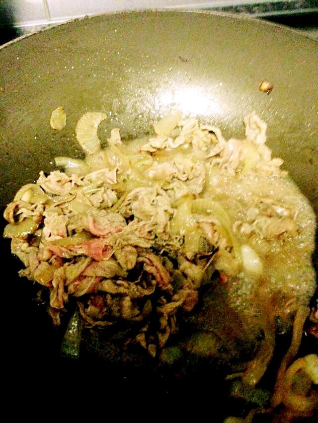 辣白菜牛肉豆腐鍋的做法 步骤1