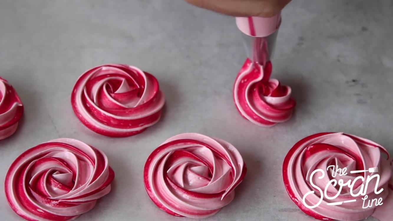 超美的~玫瑰花蛋白餅的做法 步骤7