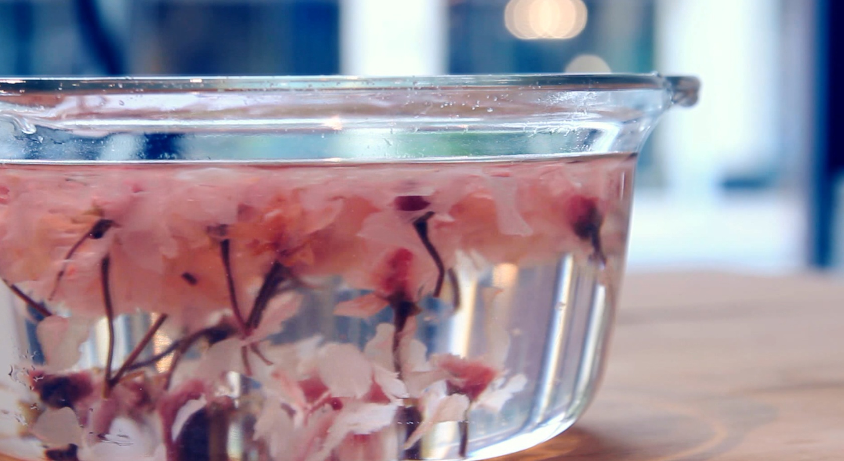 夏食·仙氣滿溢的櫻花芝士蛋糕的做法 步骤1