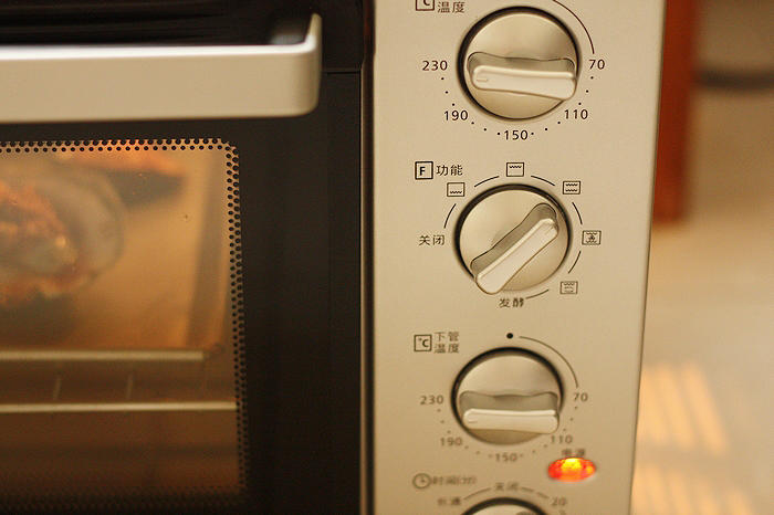 金銀蒜蓉烤生蠔和鮮鮑魚 -- 松下NB-H3800烤箱的做法 步骤6