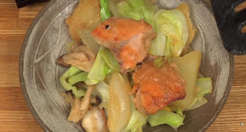 Salmon Chan Chan Yaki (Grilled Salmon with Vegetables Recipe) 鮭のちゃんちゃん焼き 香煎三文魚配時蔬的做法 步骤18