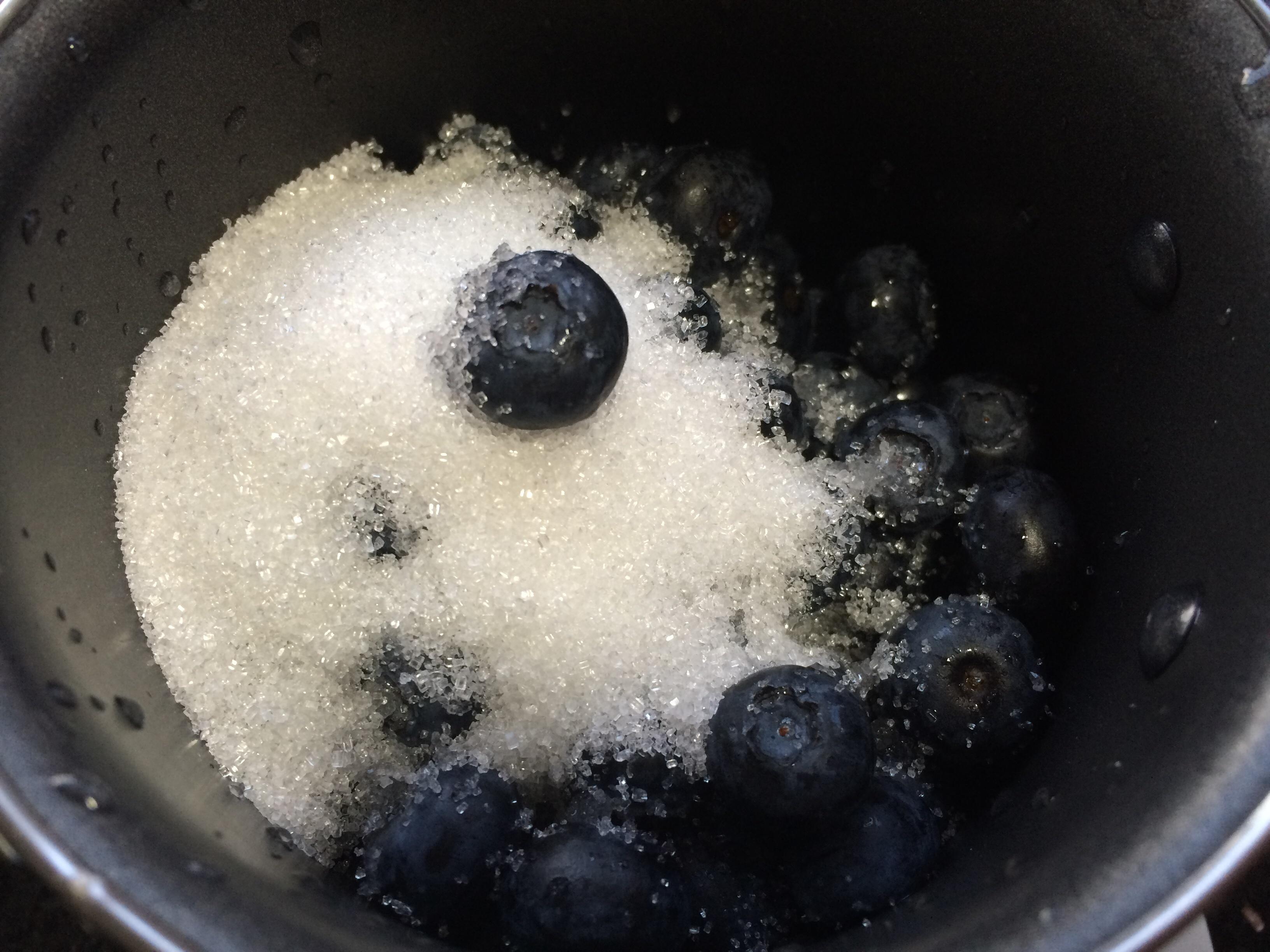 藍莓冰激凌-順滑零冰渣版的做法 步骤1