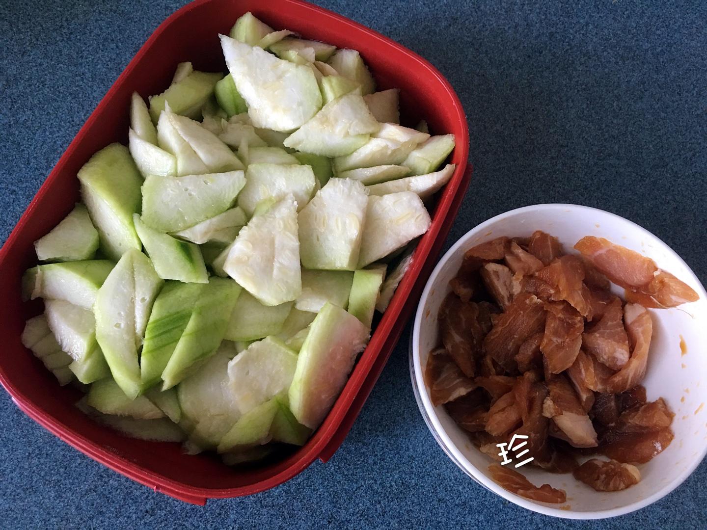絲瓜蝦皮疙瘩湯的做法 步骤2