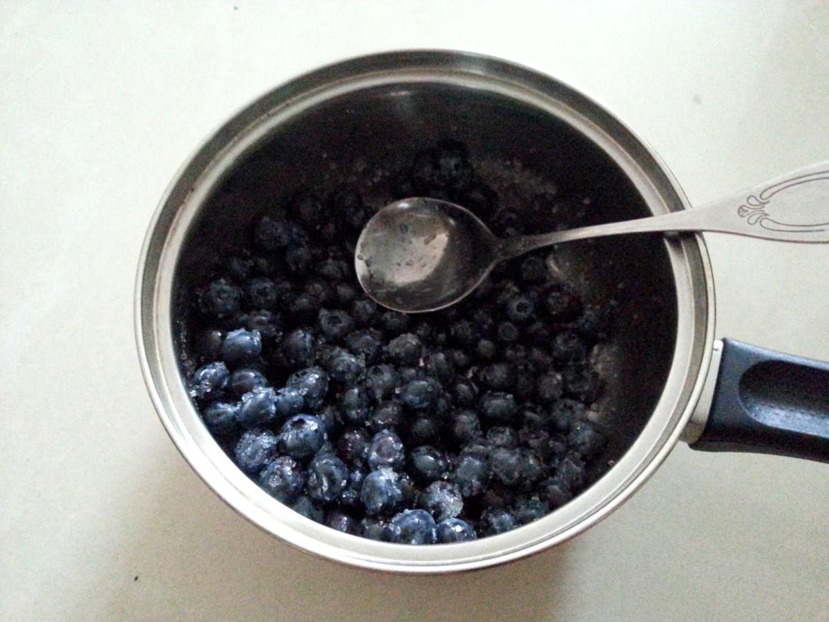 爆漿大顆粒藍莓醬的做法 步骤4