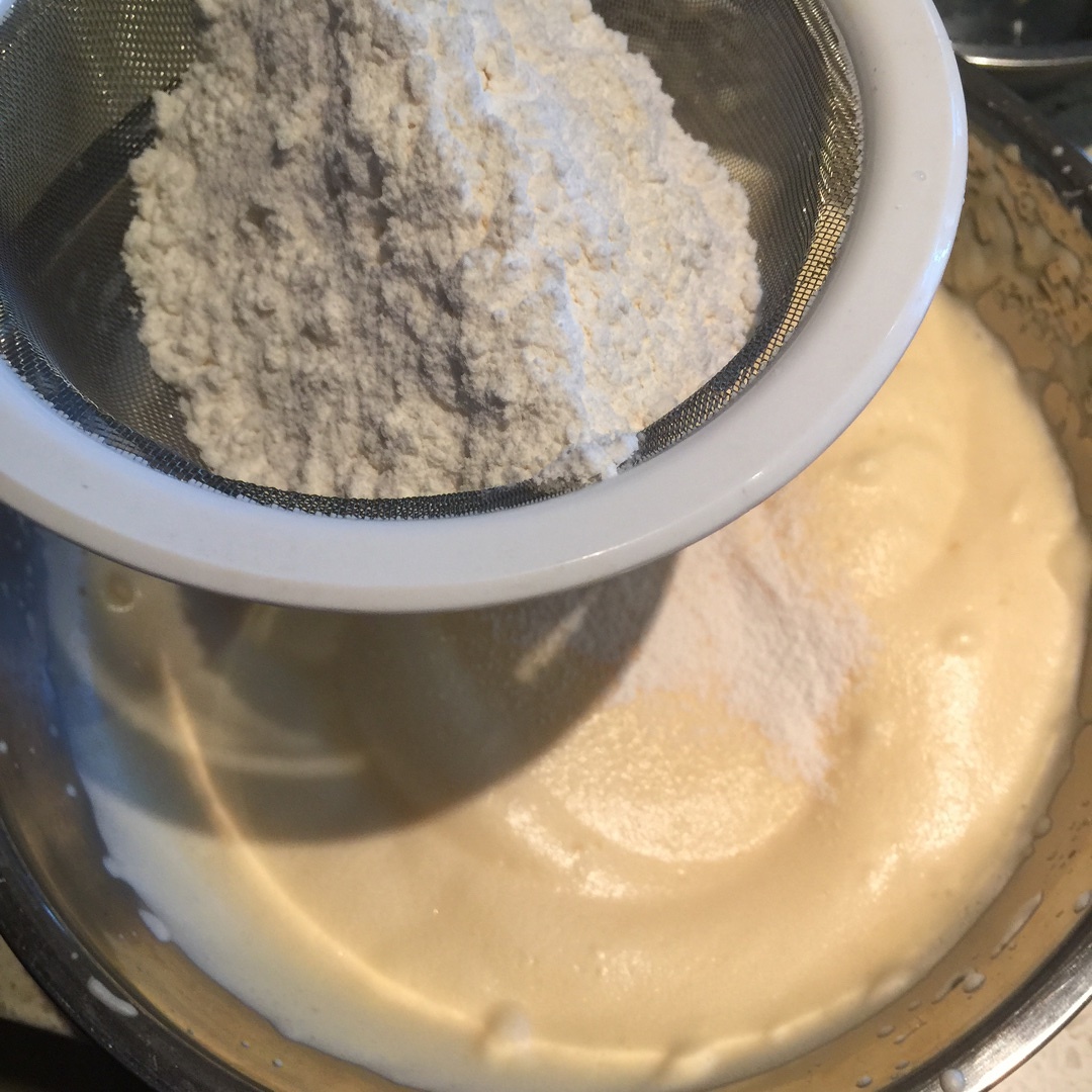 低糖無油無鹽脆皮小蛋糕（寶寶版）的做法 步骤3