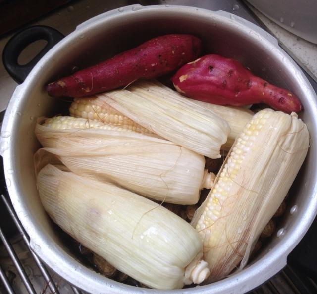 高壓鍋水煮玉米地瓜的做法 步骤3