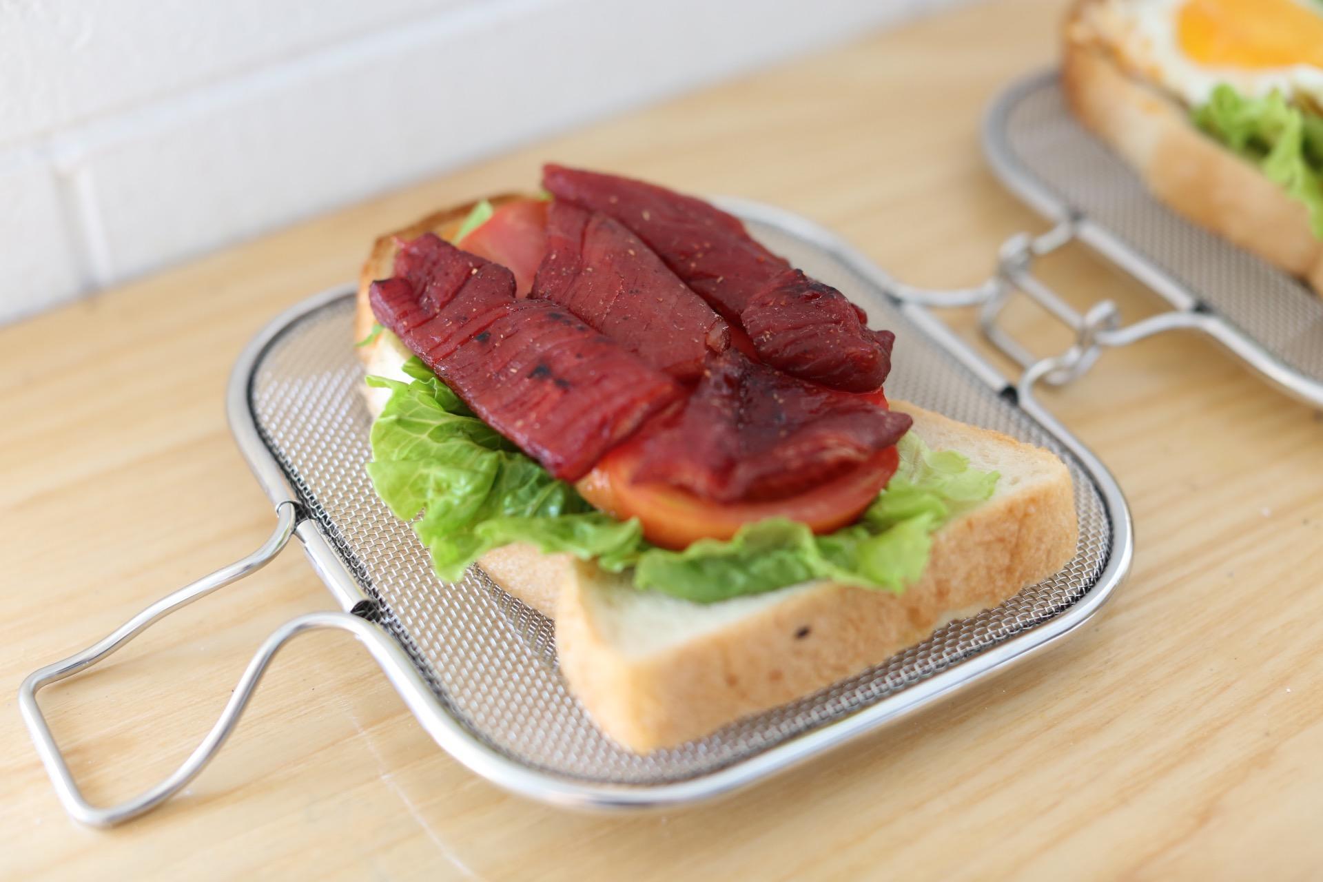 脆皮吐司三明治之一 早餐三明治（基礎款）的做法 步骤6