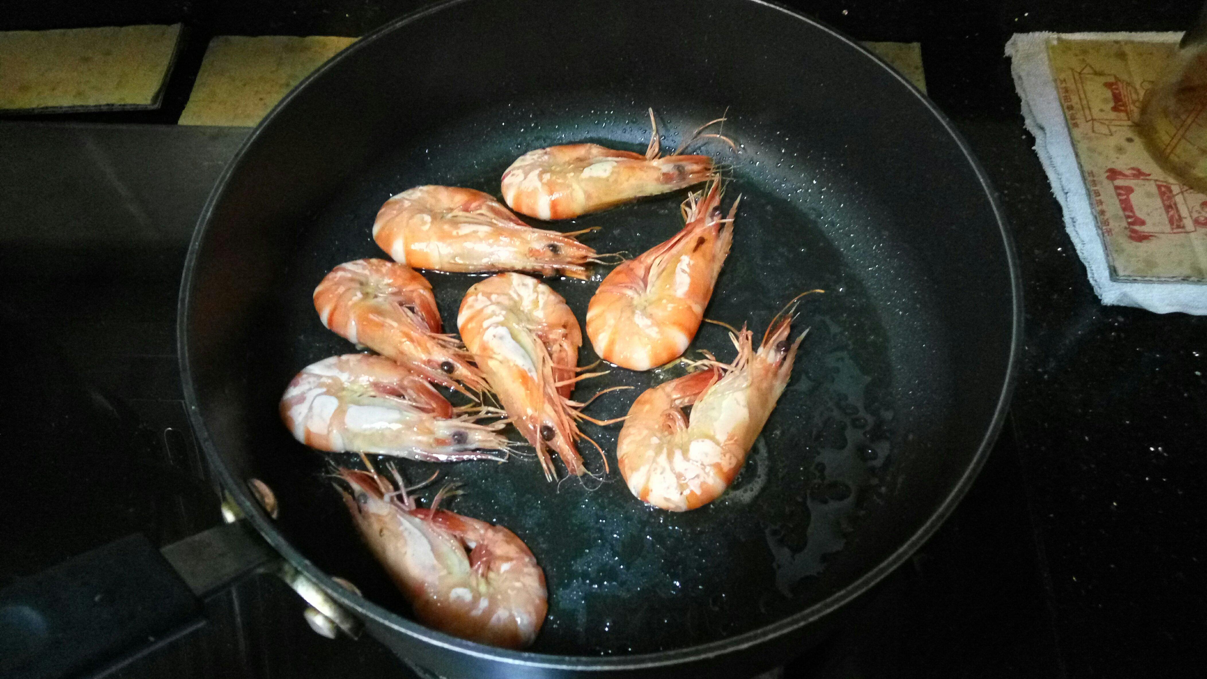 家庭快捷版咖哩蝦的做法 步骤2