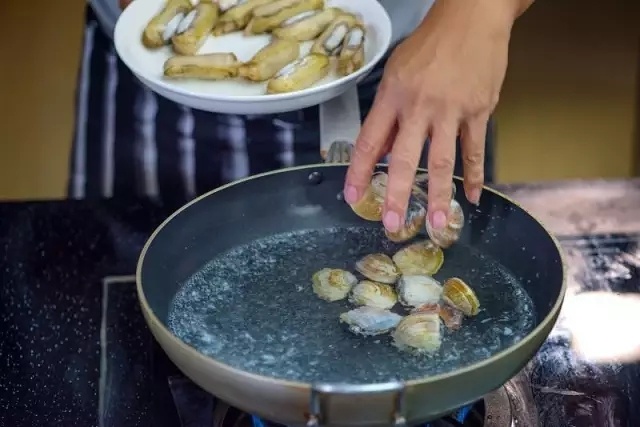 日式海鮮蓋飯的做法 步骤1